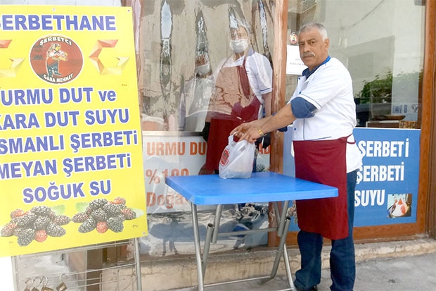 Meyan şerbeti dikkatli satılıyor