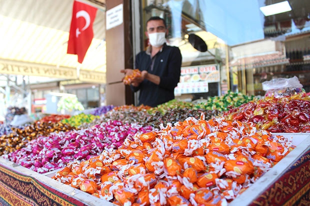 Virüs çıktı bayram şekerleri tezgahta kaldı