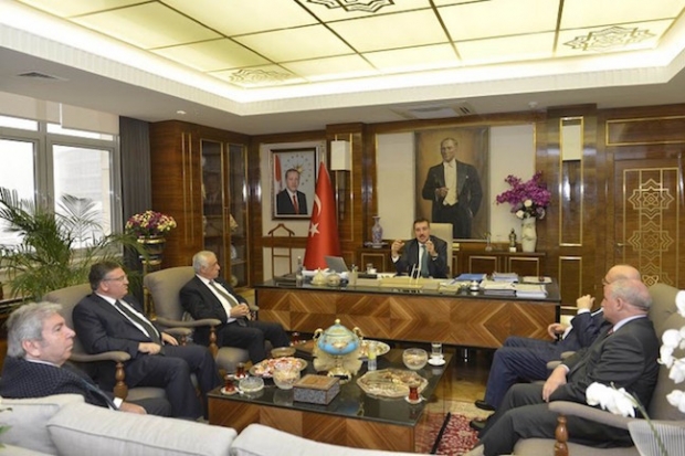 GAİB heyeti, Gümrük ve Ticaret Bakanı Tüfenkçi'yi ziyaret etti