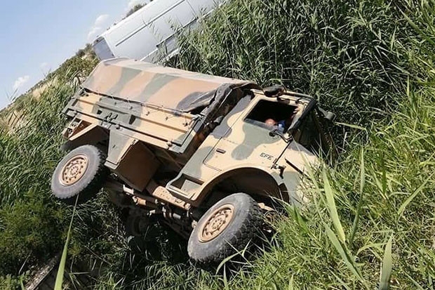 Gaziantep'te askeri araç devrildi: 4 yaralı