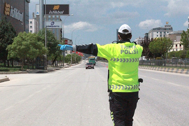 Trafik kurallarına uymayanlara ceza yağdı