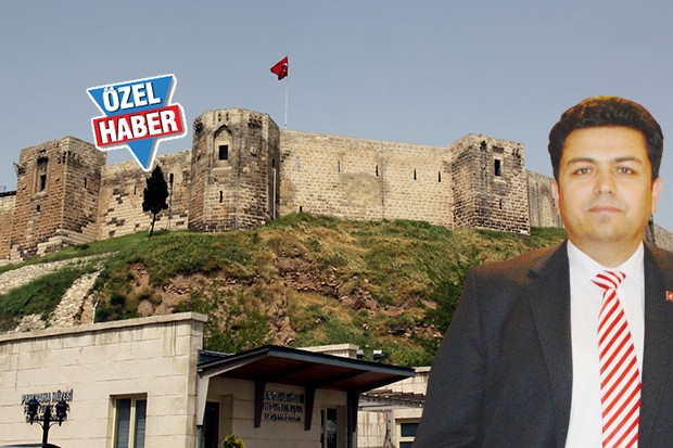 ‘Kefen bayraklı kale’