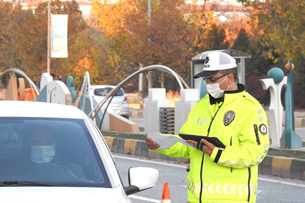 Trafik kurallarına uymayanlara ceza yağdı