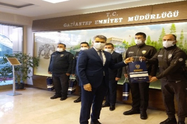 EYP yakalayan polis ve bekçiler ödüllendirildi