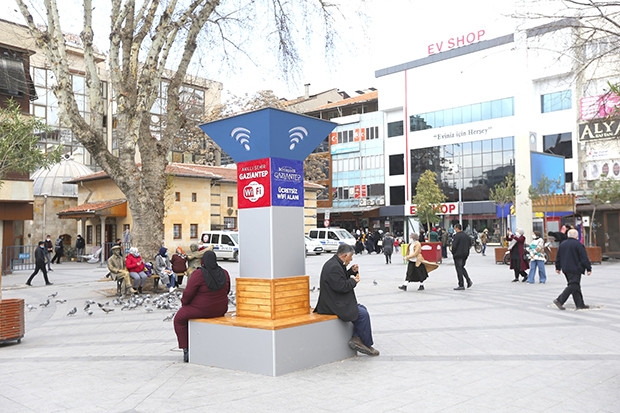 Balıklı Meydanı'nda ücretsiz internet hizmeti başladı