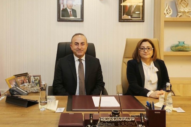 Bakan Çavuşoğlu ve Büyükelçiler'den Başkan Şahin’e ziyaret