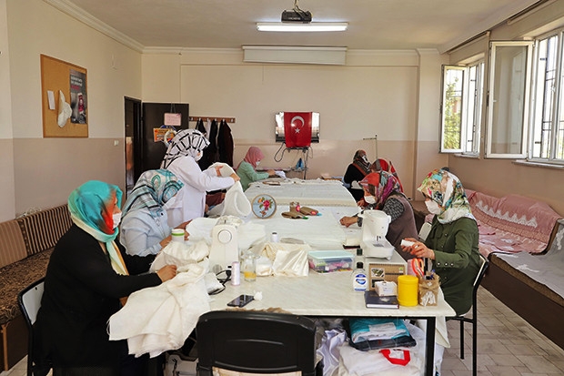 Şehitkamil’de el beceri kursları yeniden kapılarını açtı