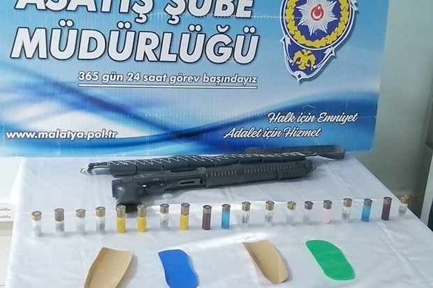 Hırsız şüphelisi polis kontrol noktasında yakalandı