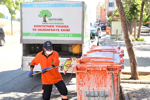 Şehitkamil’de temizlik ve hijyen seferberliği sürüyor