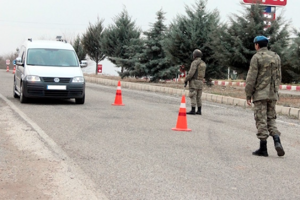 IŞİD saldırıları Suriyeli mültecilere ek kontrol getirdi