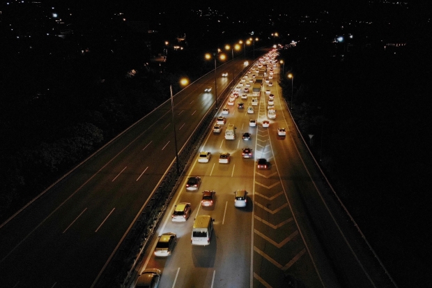 Kurban Bayramı dönüşü TEM Otoyolu’nda trafik yoğunluğu