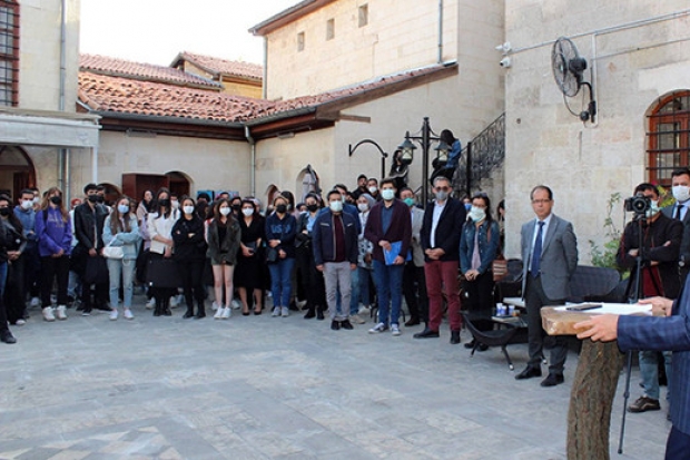 GAÜN’den 29 Ekim Cumhuriyet Bayramı Öğretim Elemanları Sergisi