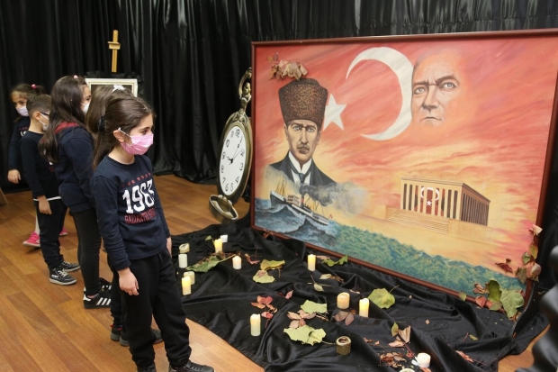 Gaziantep Kolej Vakfı’nda Atatürk sergisi