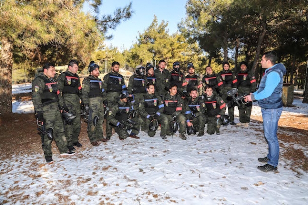 Öğretmenler, Şehitkamil’de paintball ile stres attı