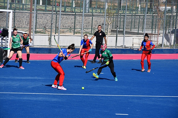 Kadınlar Hokey Süper Ligi Gaziantep'te Start Aldı