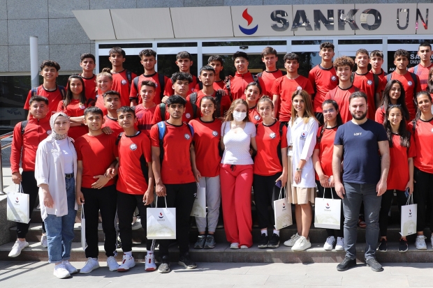 Öğrencilerden Sanko Üniversitesi'ni ziyaret