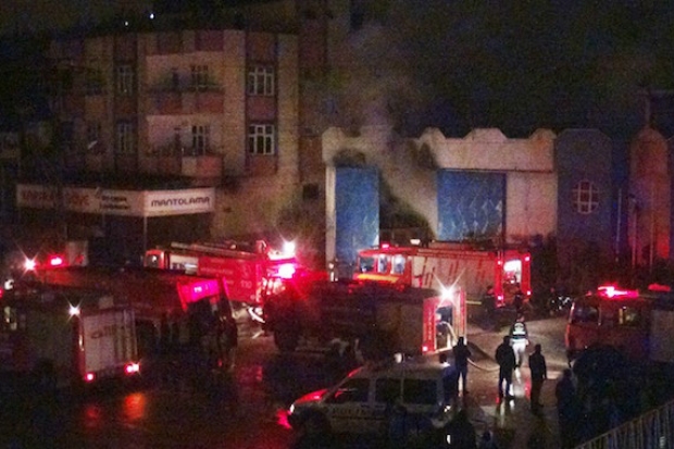 Gaziantep'te bir depoda yangın çıktı