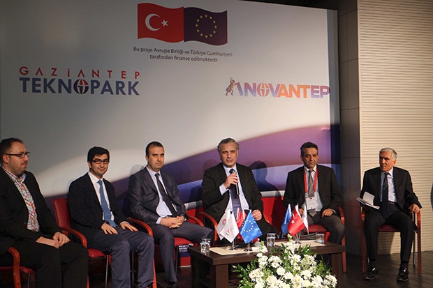 GAÜN'de “İnovasyon Yolculuğunda Gaziantep” paneli