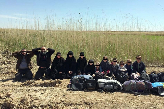 IŞİD'den kaçan 12 kişi yakalandı