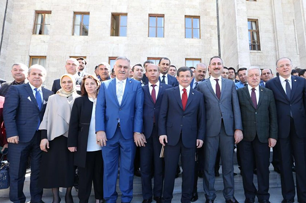 Başbakan Davutoğlu’nun  Şehitkamil sevgisi
