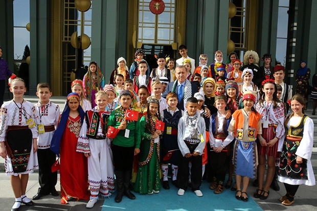 Cumhurbaşkanı Erdoğan Dünya Çocukları ile Buluştu