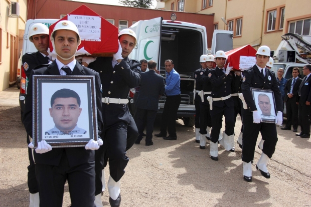 Gaziantep şehitleri memleketlerine uğurlandı