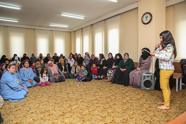 Gaziantepli yetim çocuklar annelerine mektup yazdı