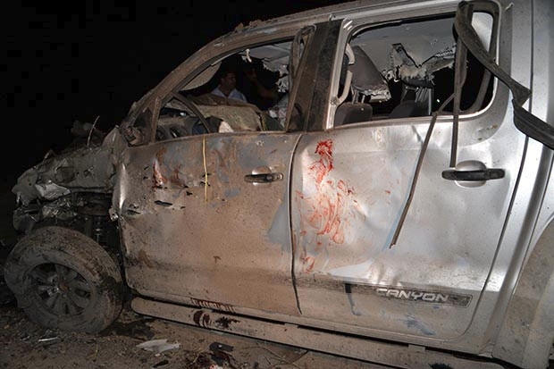 Diyarbakır'da kamyonette patlama: 4 ölü