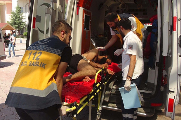 Çatışmalarda yaralanan 5 Suriyeli Kilis'e getirildi