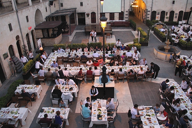 HKÜ'den iftar yemeği