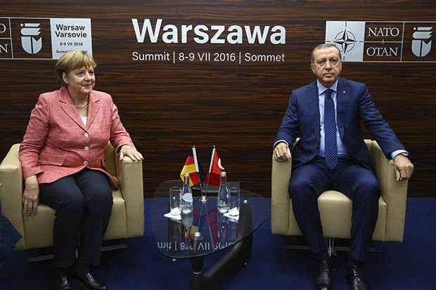 Cumhurbaşkanı Erdoğan, Almanya Başbakanı Merkel ile bir araya geldi