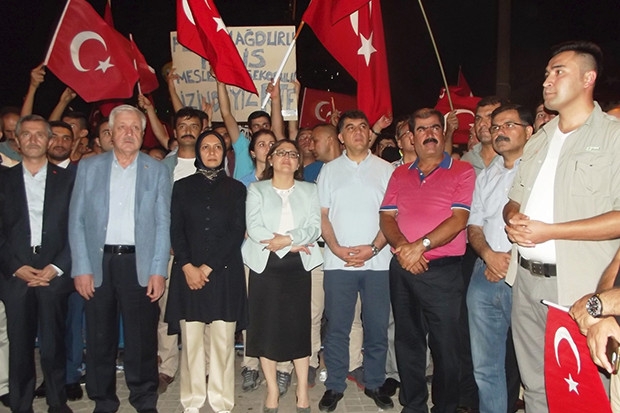 Demokrasi Meydanı 8. gününde tek yürek