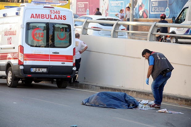 Gaziantep’te otomobilin çarptığı kadın öldü