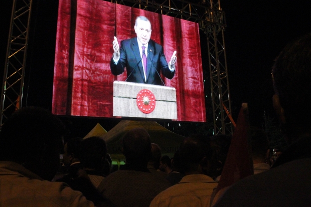 Gaziantepliler canlı yayında Cumhurbaşkanı Erdoğan'ı izledi