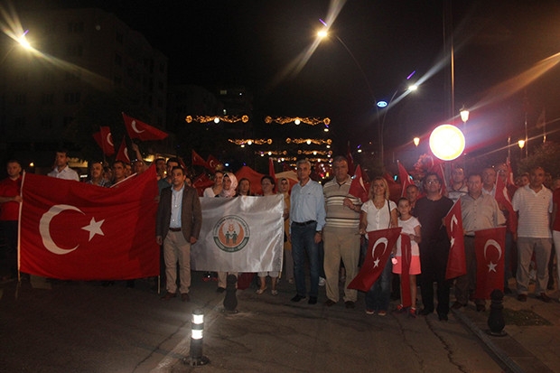 Tarım Kredi Kooperatifi Bölge Birliği üyeleri demokrasi için yürüdü