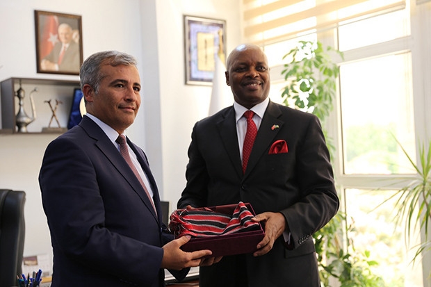 Ruanda Ankara Büyükelçisi'nden Büyükşehir'e ziyaret