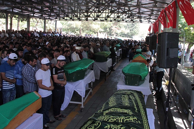 Gaziantep’te yaşamını yitirenler son yolculuğuna uğurlandı