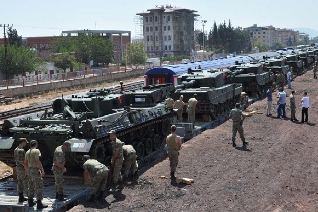 İstanbul'dan gönderilen tank ve obüsler İslahiye'de