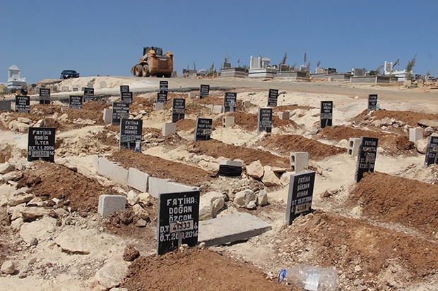 Bombalı saldırı faciasının boyutu mezarlıkta ortaya çıktı
