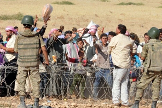 Suriye sınırında 887 kişi yakalandı
