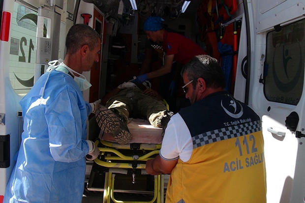 Fırat Kalkanı Harekatında 1 Türk askeri ve 6 ÖSO üyesi yaralandı