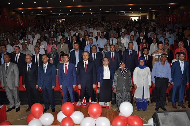 Gaziantep’te yeni ders yılı, el konulan okuldaki törenle başladı