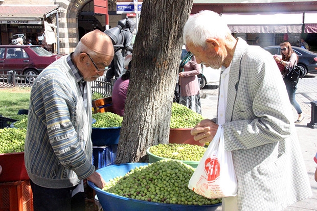 Gaziantep'te zeytinin fiyatı 2 kat arttı