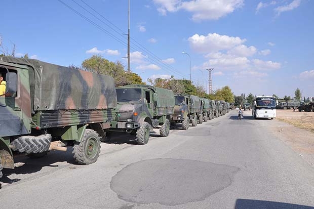 Gaziantep'e askeri araç sevkiyatı