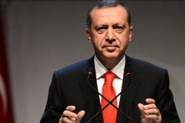Cumhurbaşkanı Erdoğan ve Başbakan Davutoğlu, Milli Takım'ı kutladı