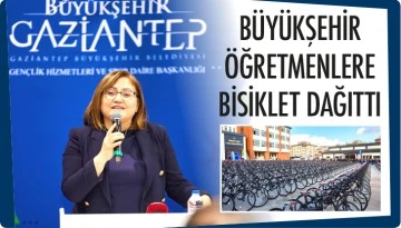 BÜYÜKŞEHİR ÖĞRETMENLERE BİSİKLET DAĞITTI