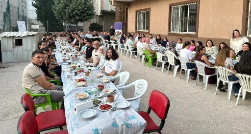 Gaziantep Yardım Vakfı Gönüllülerle Gençleri Buluşturdu