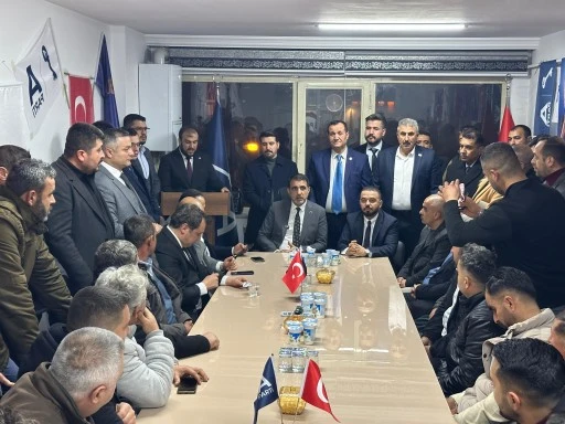 Murat &Uuml;z&uuml;mc&uuml; Şehitkamil&rsquo;de: &ldquo;Sahadayız, Milletin Yanındayız&rdquo;